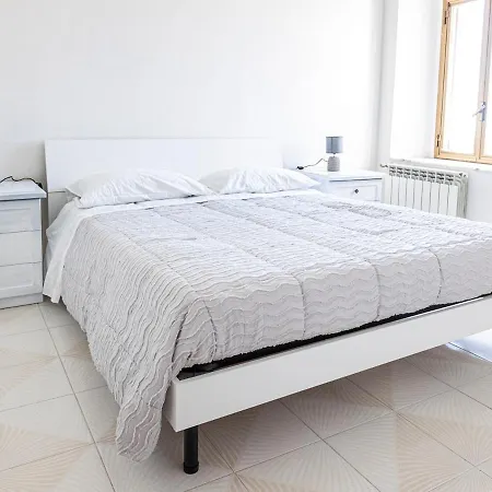 Domus Apartment *