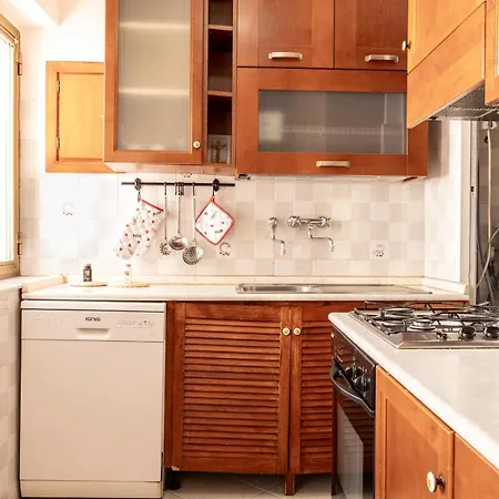 Domus Apartment