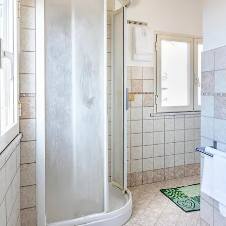 Apartment Domus